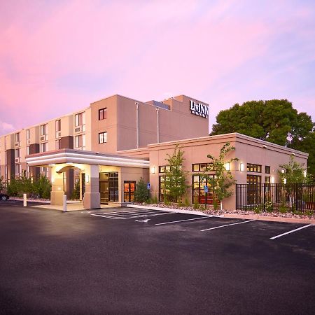 Livinn Hotel St Paul East / Maplewood Exteriér fotografie