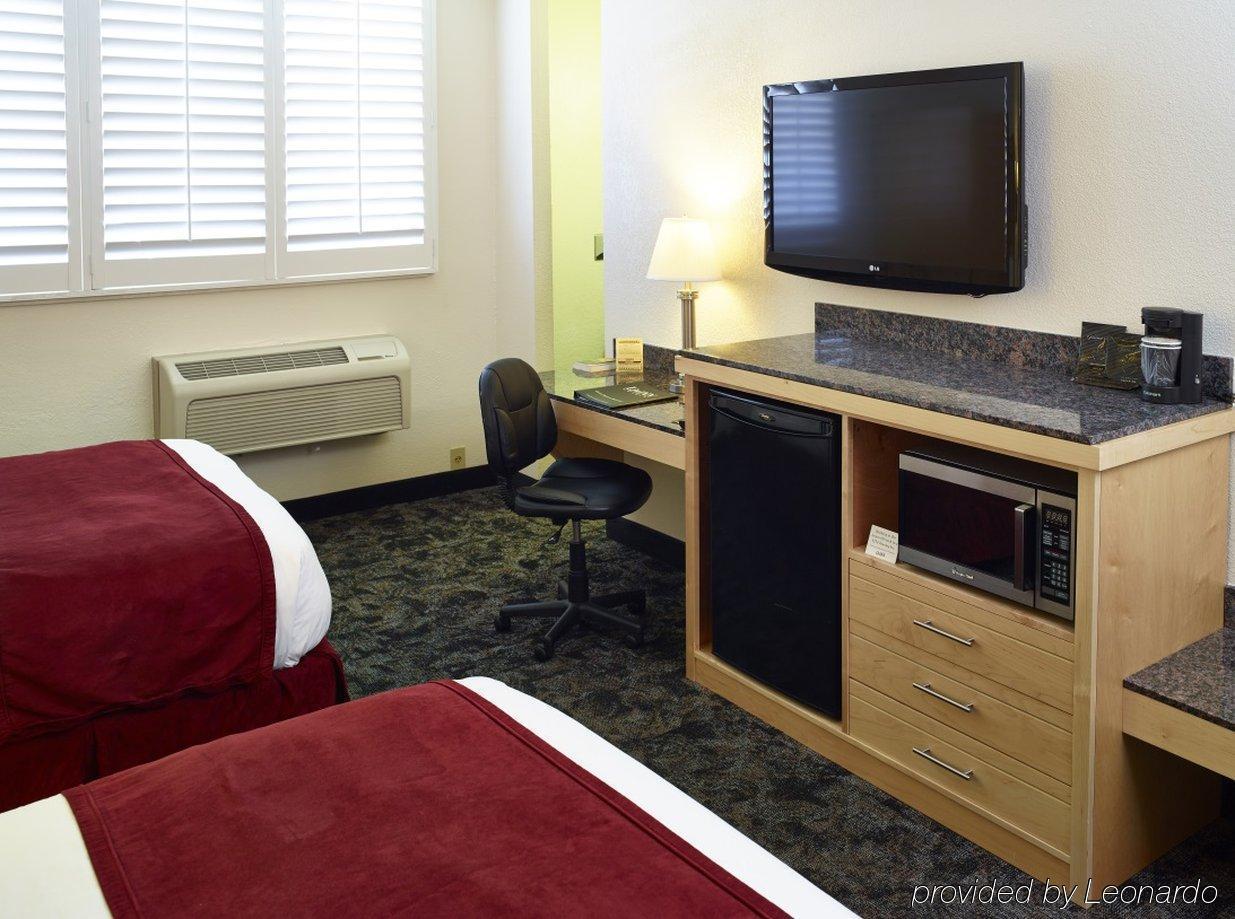 Livinn Hotel St Paul East / Maplewood Exteriér fotografie