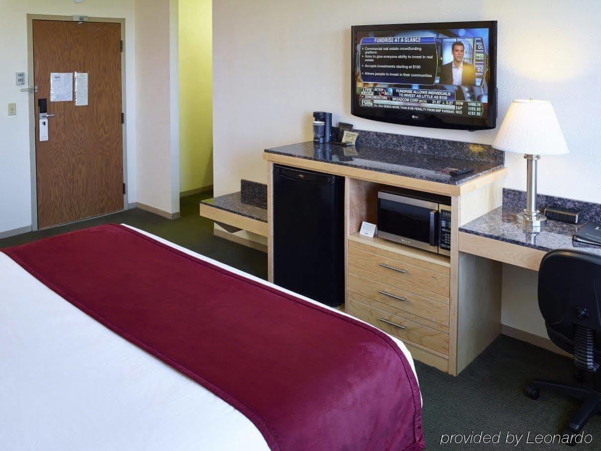 Livinn Hotel St Paul East / Maplewood Exteriér fotografie