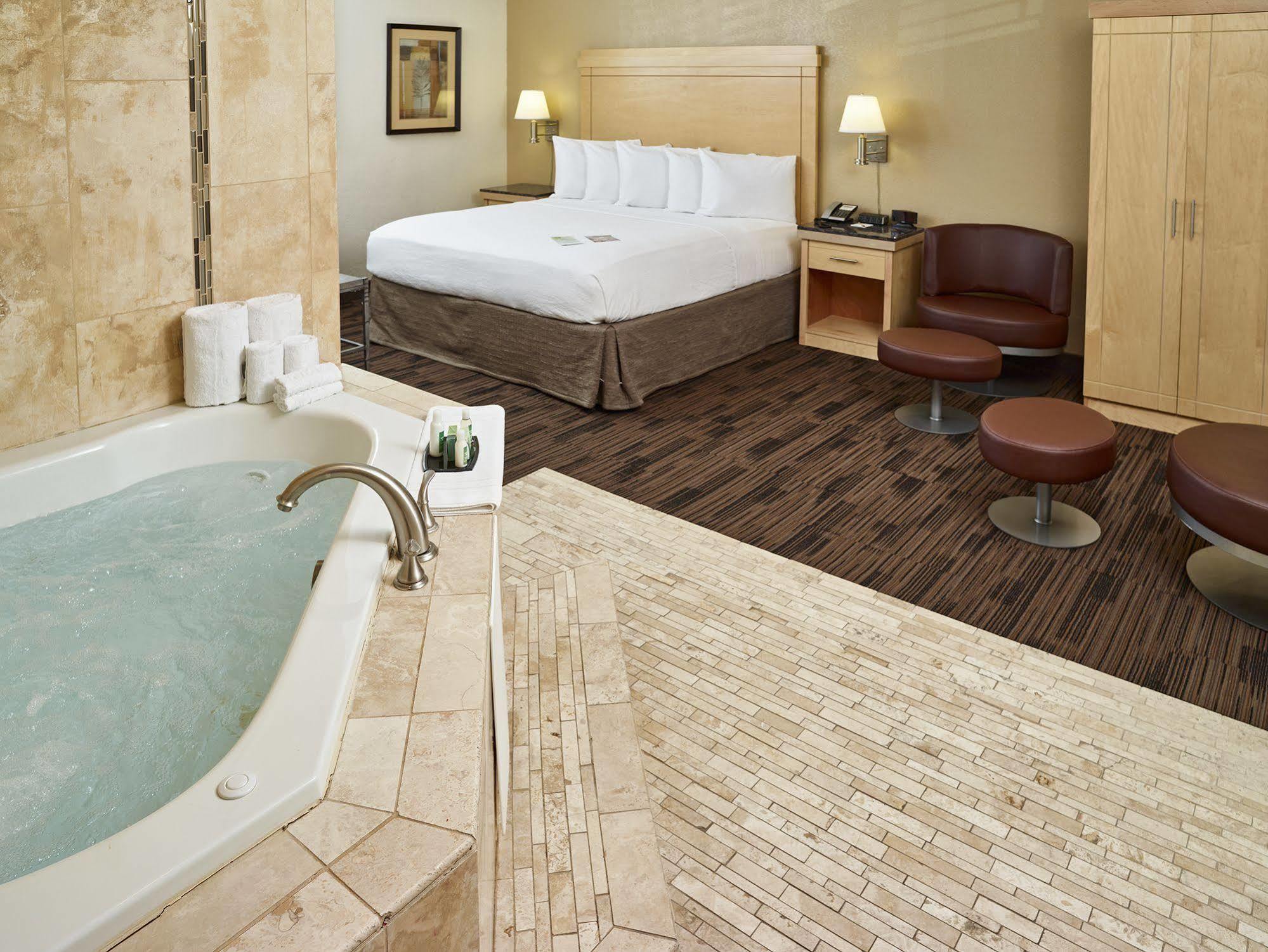 Livinn Hotel St Paul East / Maplewood Exteriér fotografie