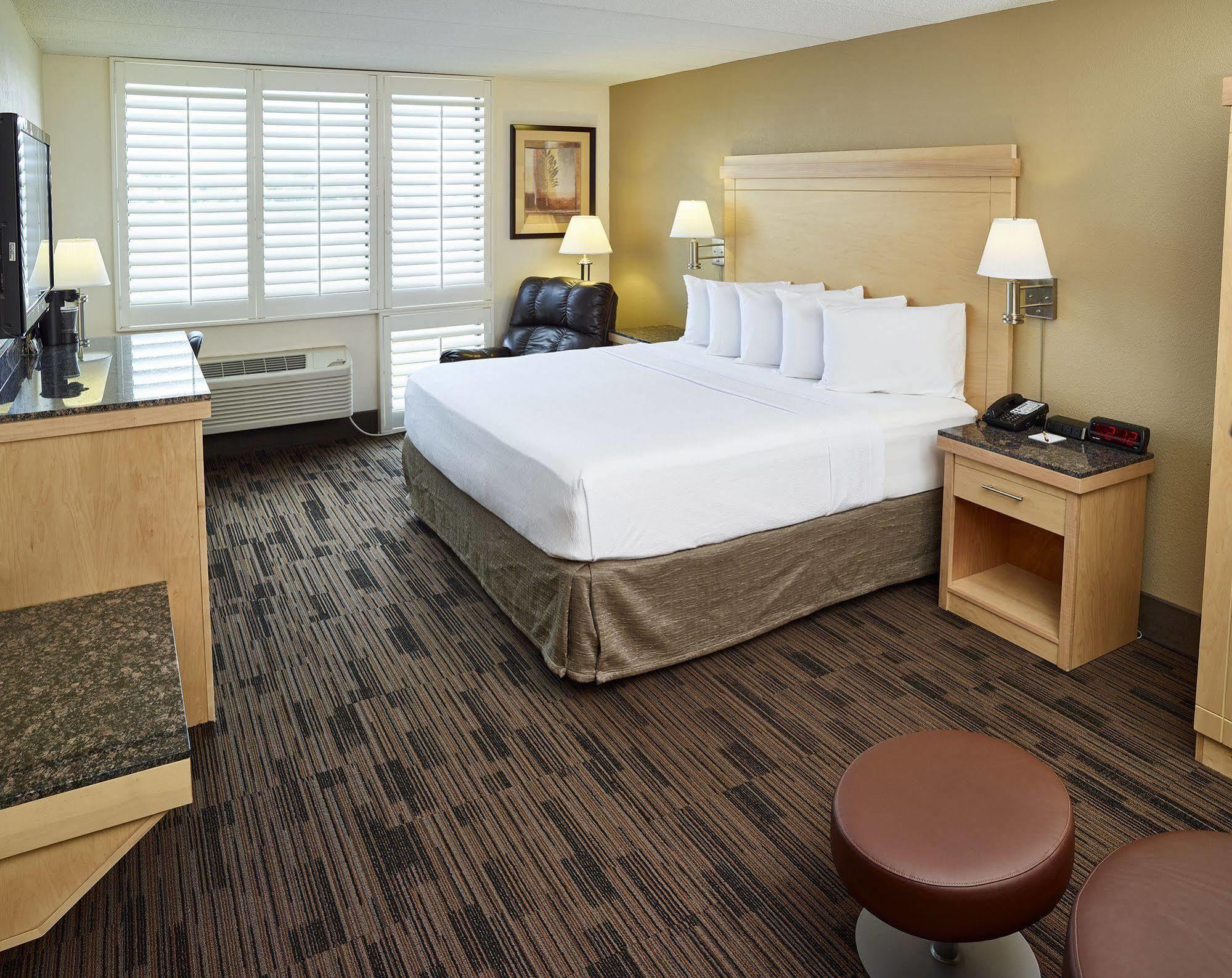 Livinn Hotel St Paul East / Maplewood Exteriér fotografie
